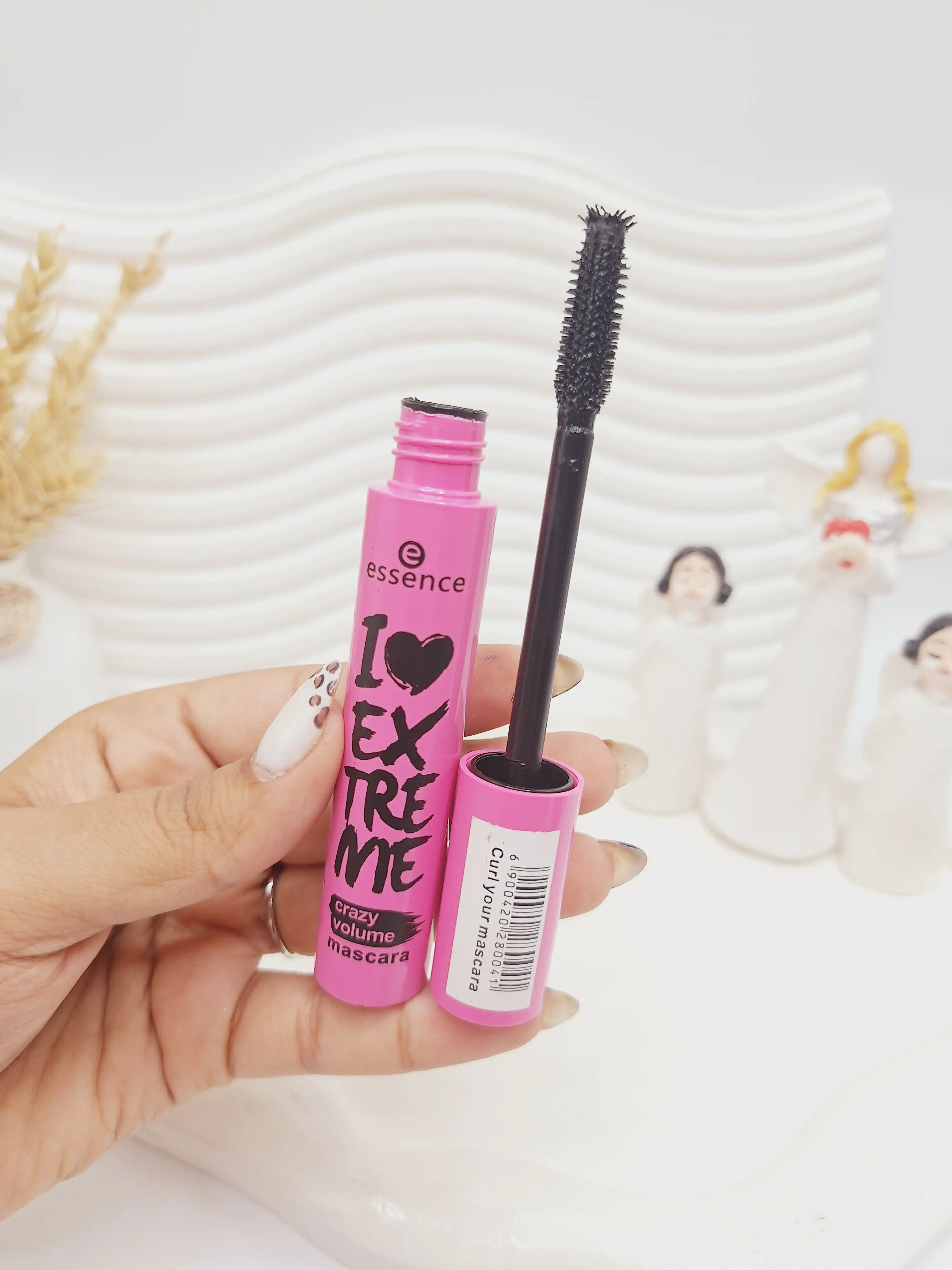 ریمل حجم دهنده اسنس صورتی  های کپی درجه 1