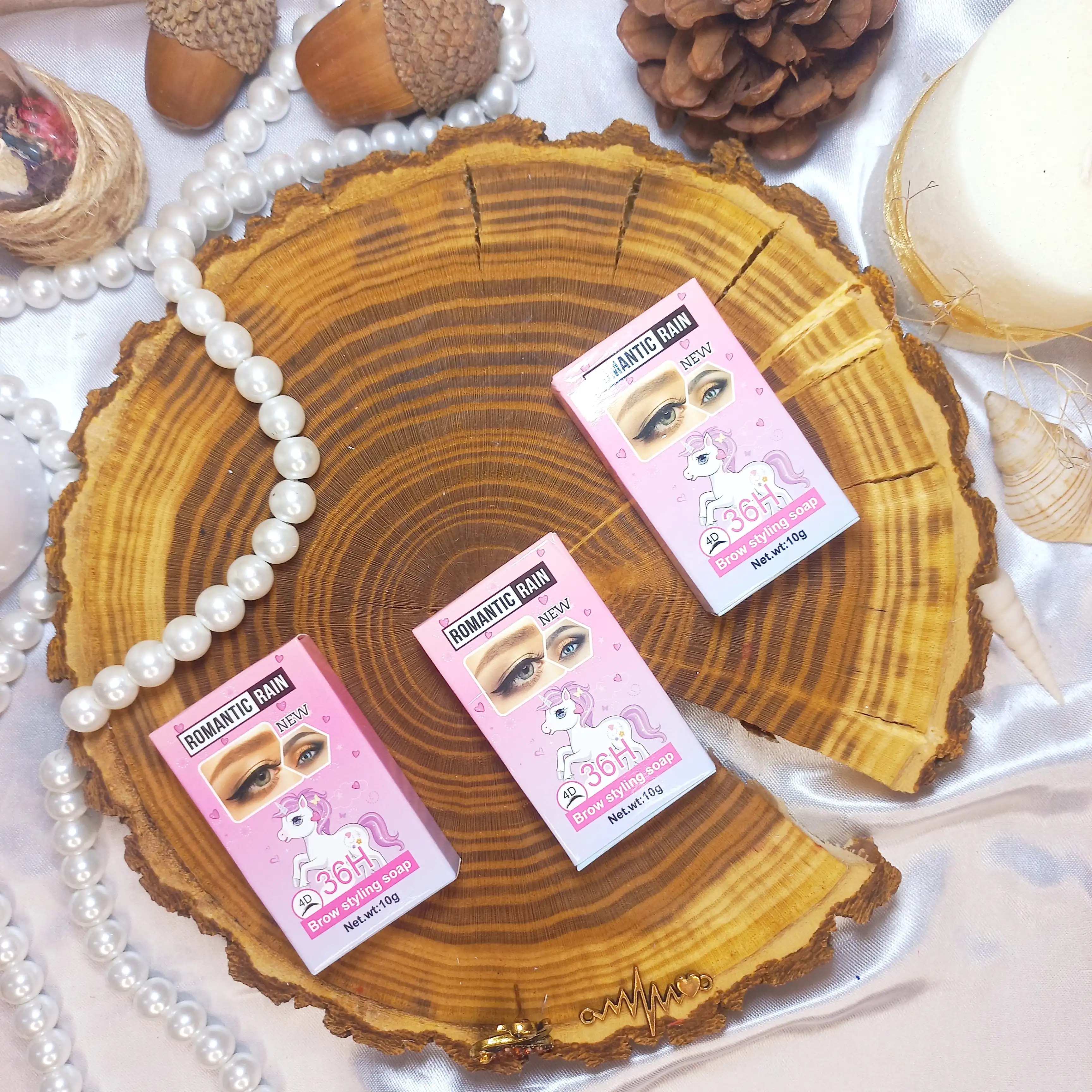 صابون لیفت ابرو حرفه ای رمانتیک رین کد Y024  Romantic Rin Unicorn Eyebrow Lift Soap