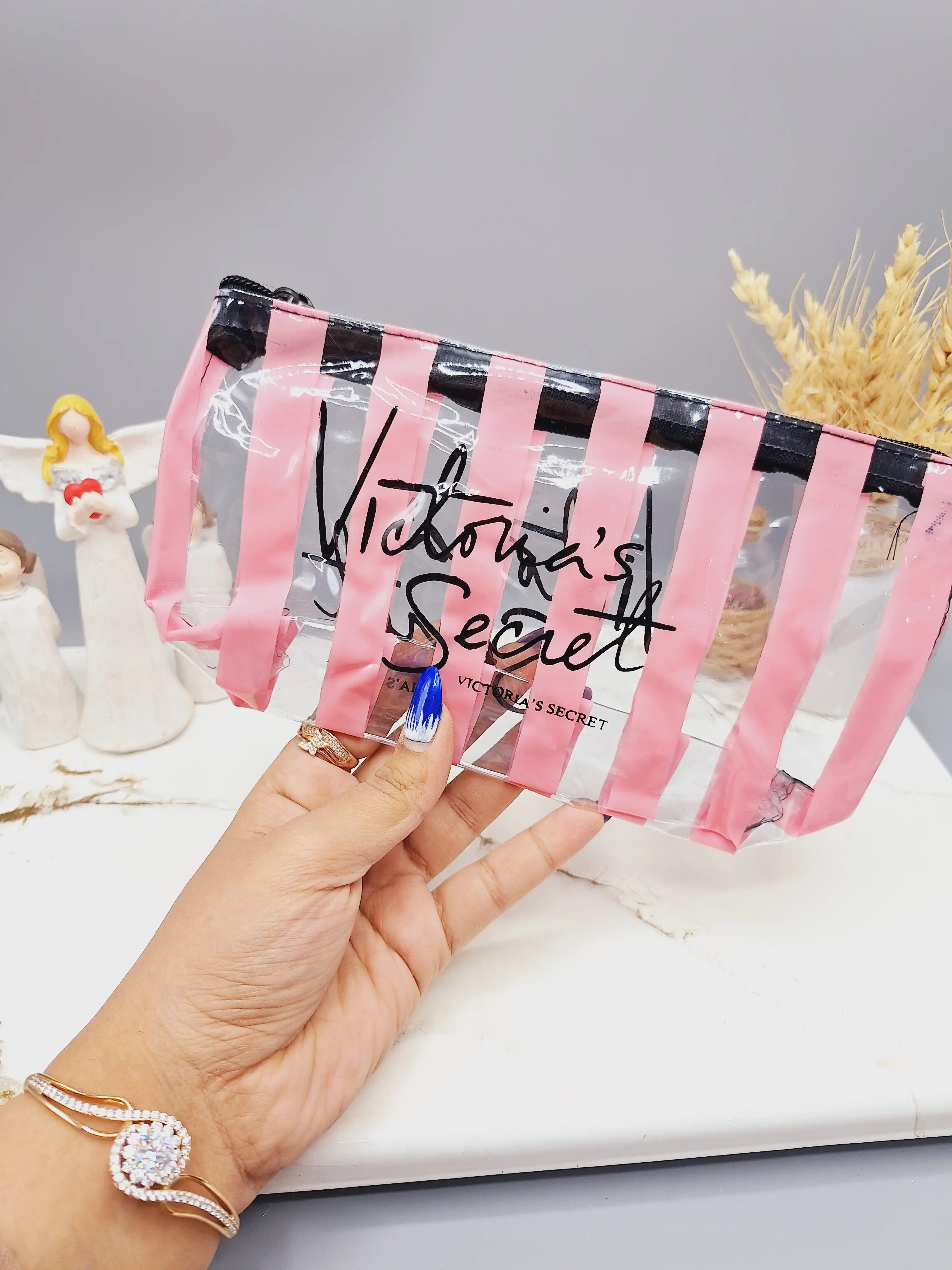 کیف لوازم آرایشی ویکتوریا سکرت سایز کوچیک کالباسی VICTORIA SECRET