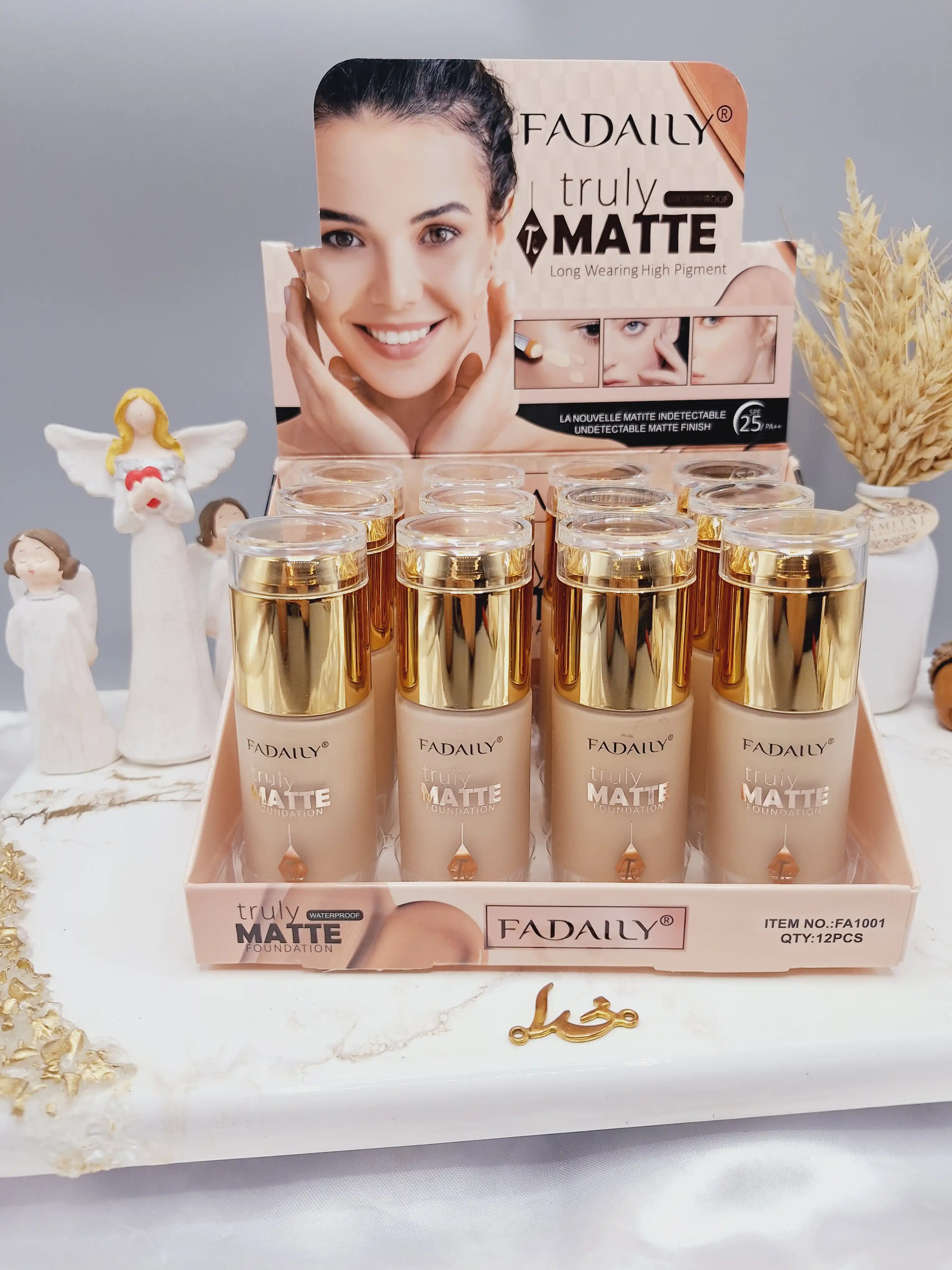 کرم پودر مات MATTE برند FADAILY کد FA1001 درب طلایی