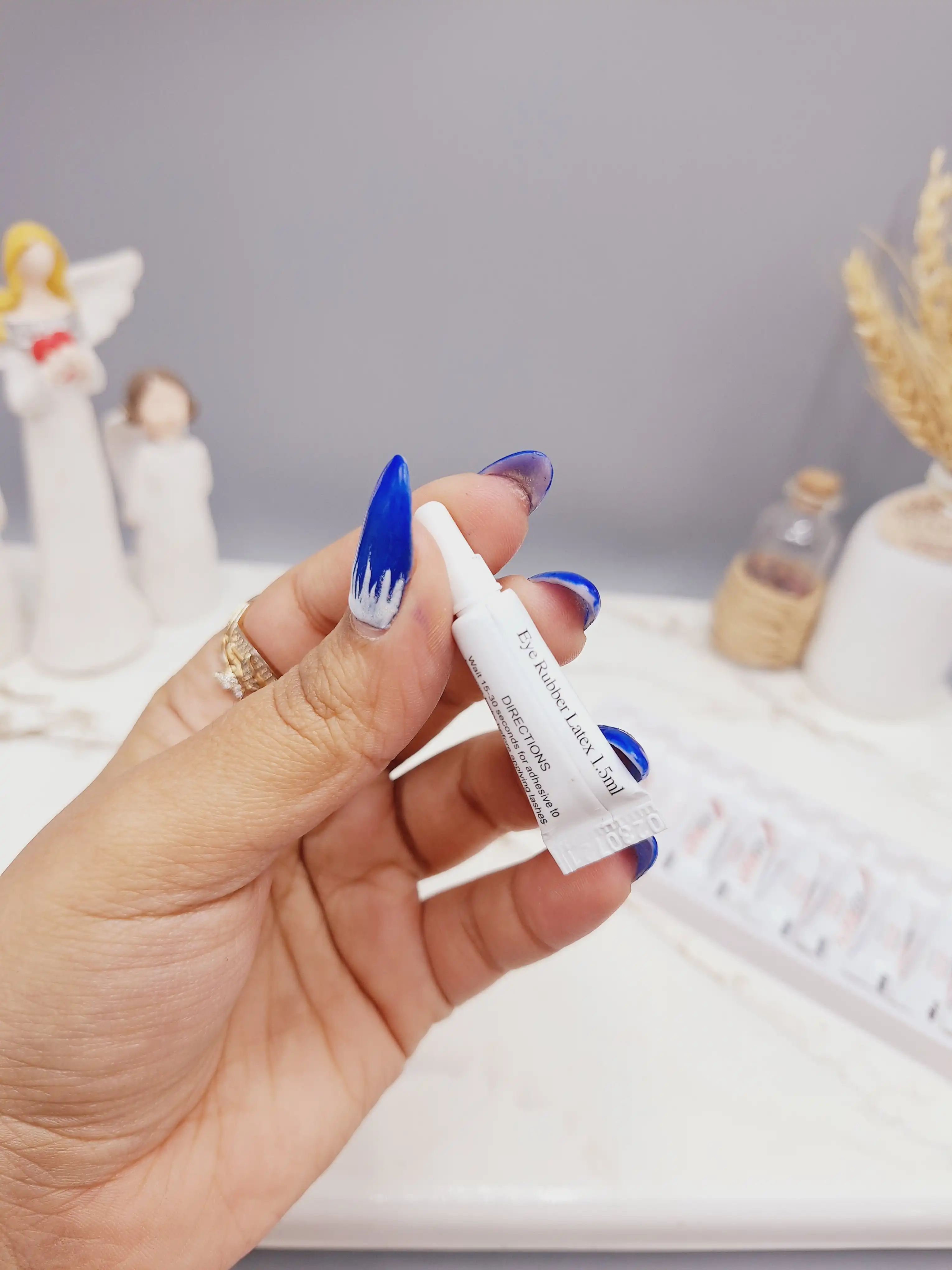 چسپ مژه 15 میل هدا بیوتی (رنگ سفید)