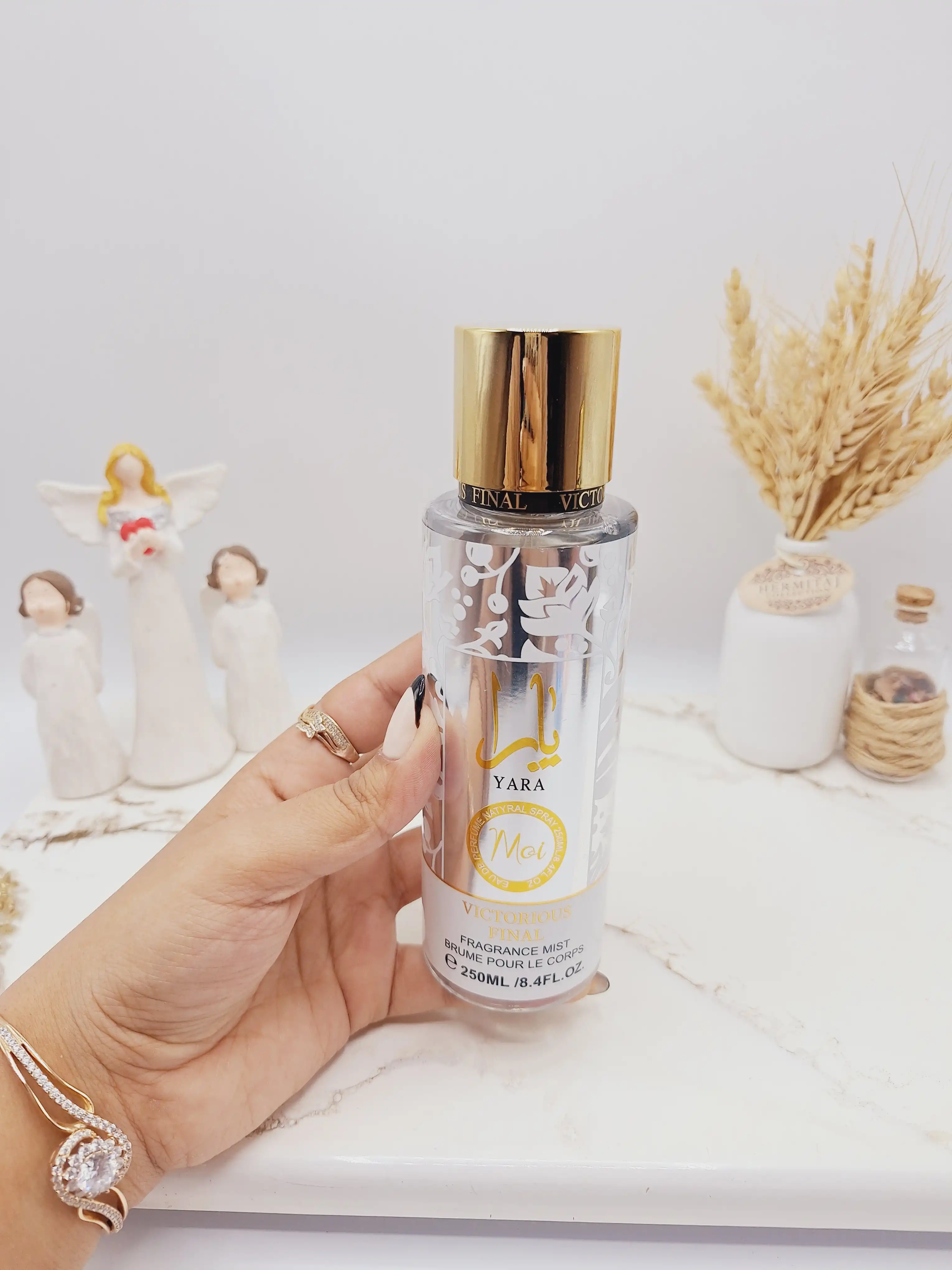 بادی اسپلش فوق العاده خوشبووو نقره ای یارا حجم 250 میل کد 4958