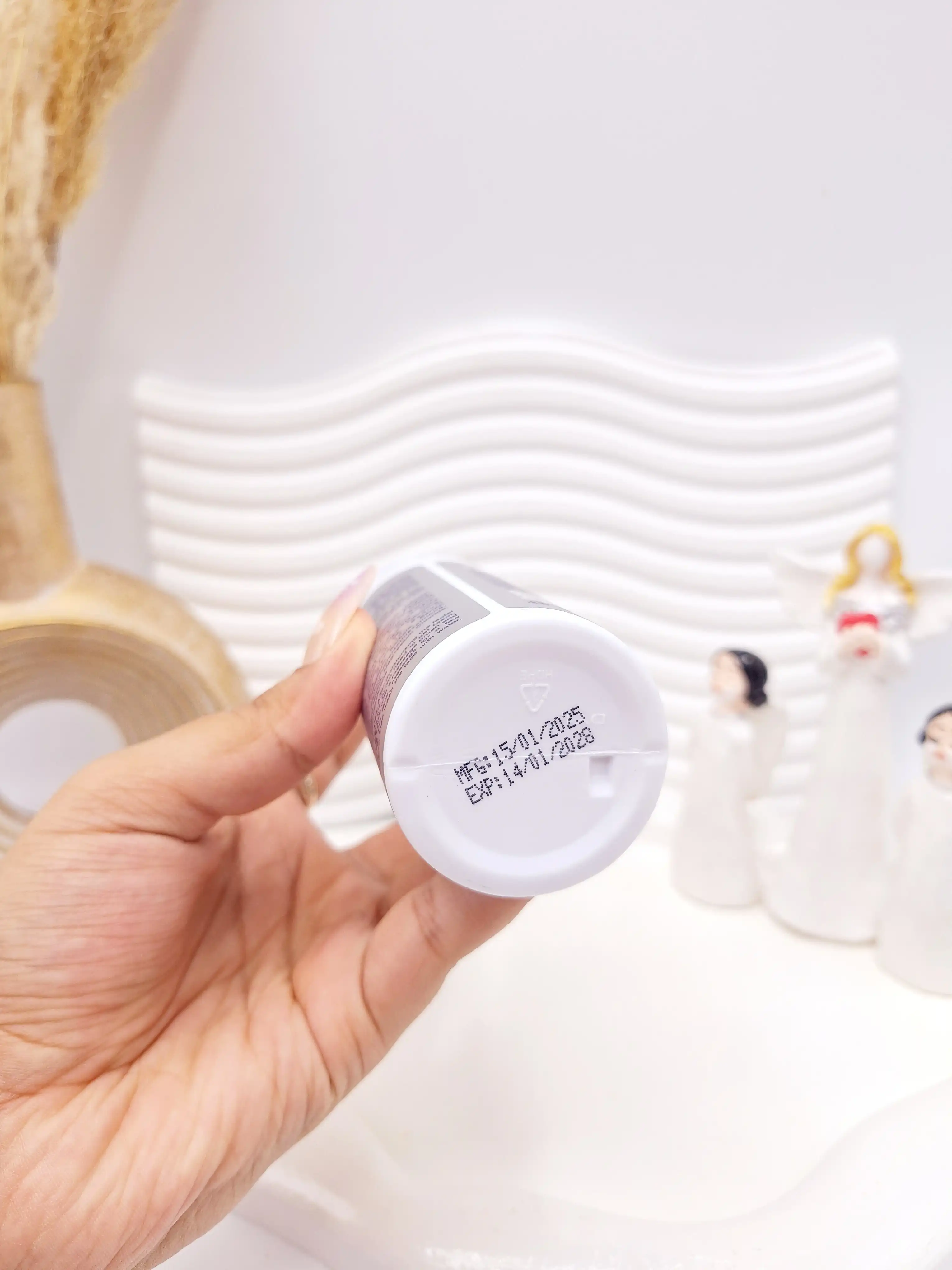 فوم شستشو براش دار  ضد جوش فوری  برند بیوآکوا کد 13835