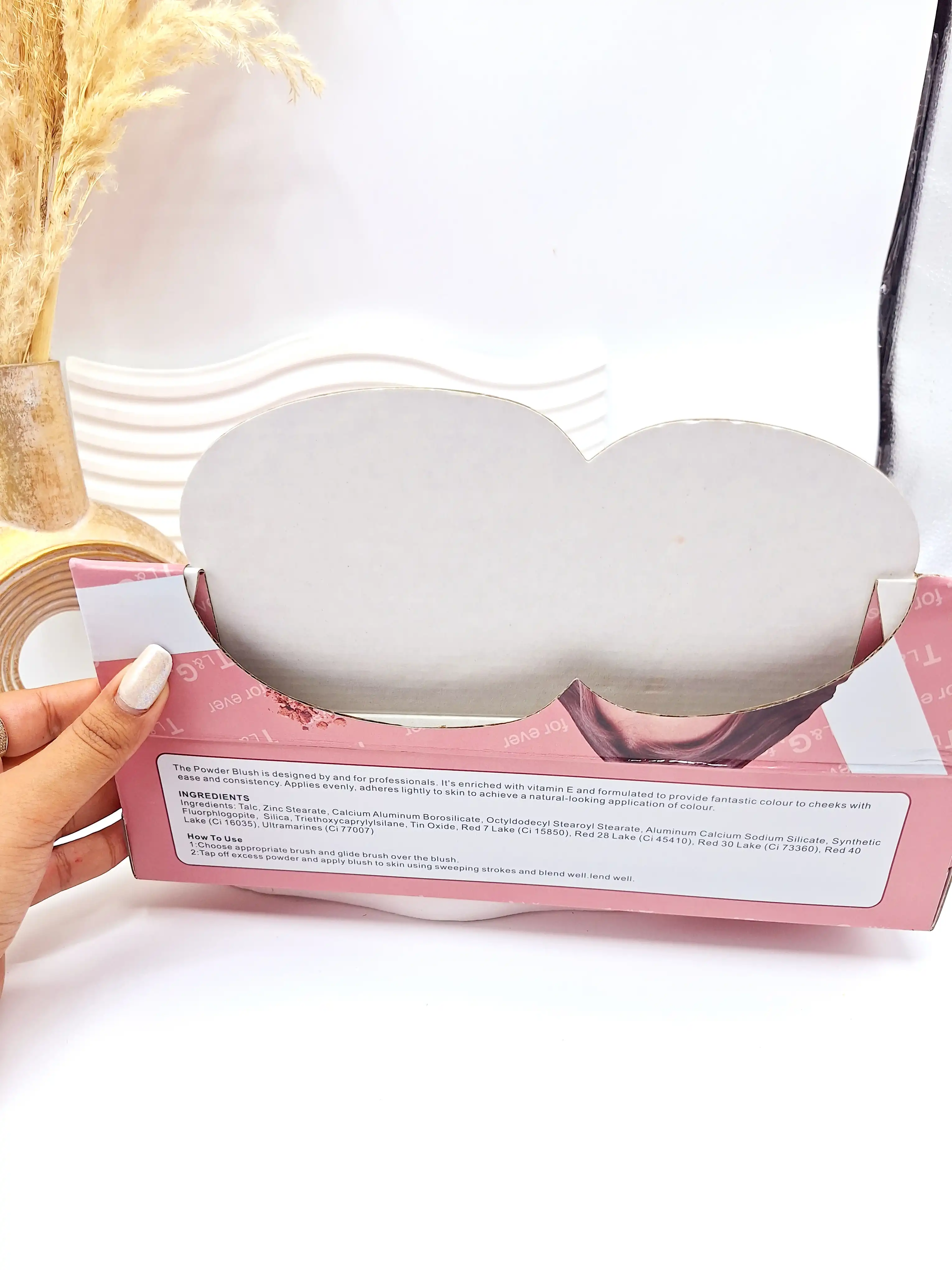 رژ گونه طرح گل پیچشی برند for ever با فینش مات کد TG-561