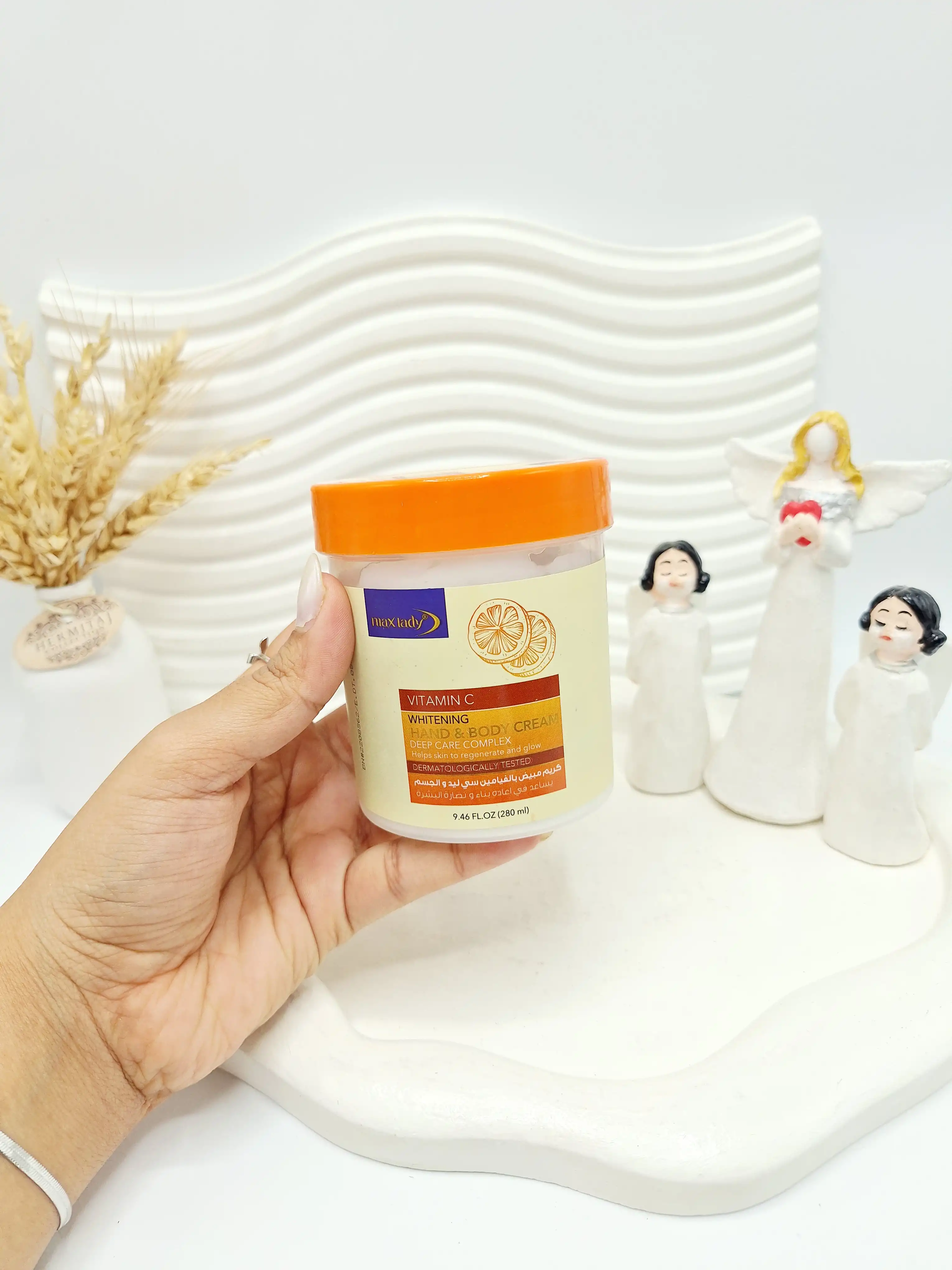 کرم سفید کننده دست و بدن مدل ویتامین C مکس لیدی Maxlady کد 4803 (درب نارنجی)