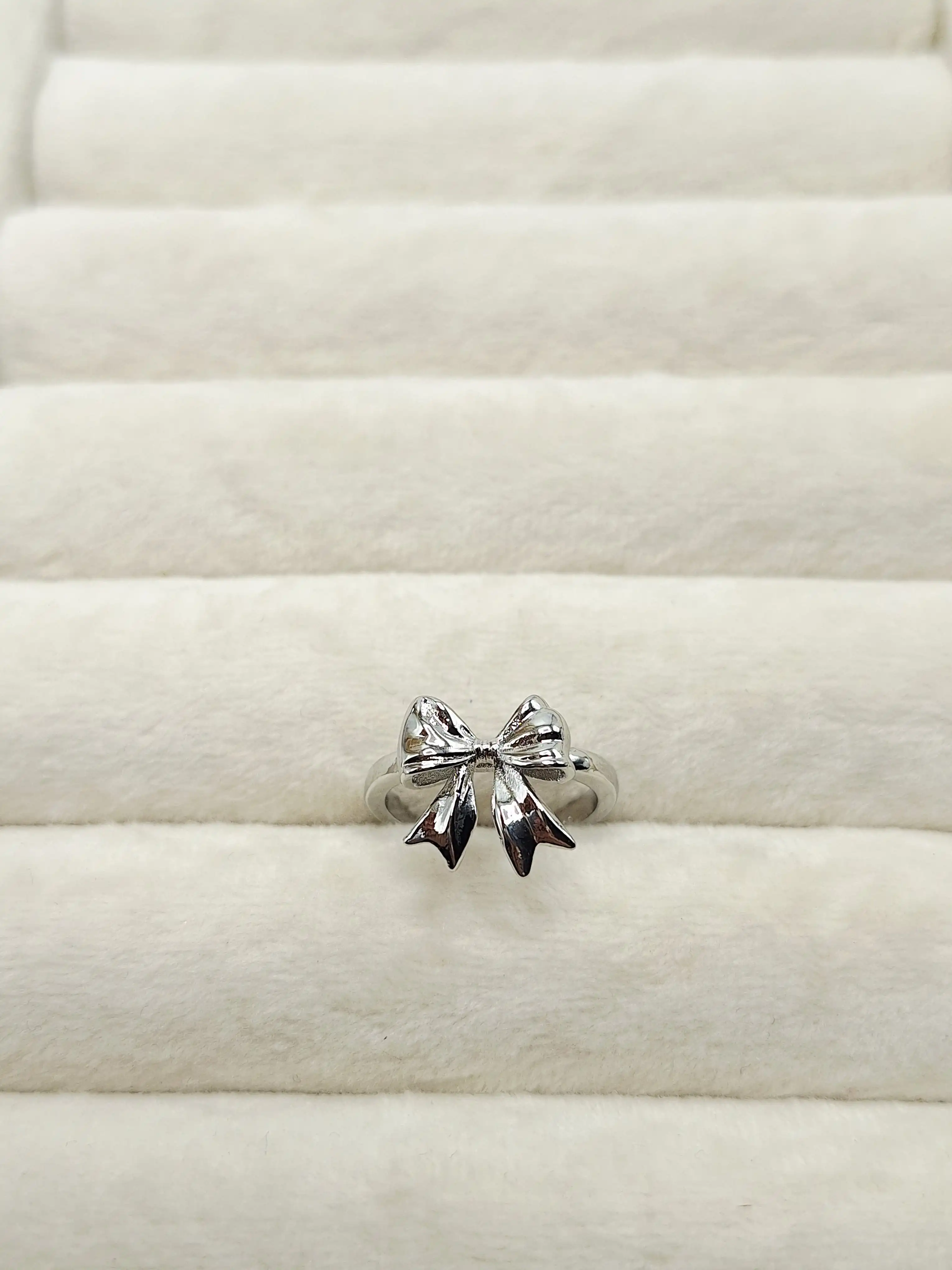 انگشتر طرح پاپیون شیک نقره ای  فری سایز <قابل تنظیم>